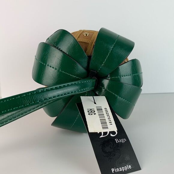 NWT Unique Pineapple Shaped Small Faux Leather Studded Crossbody Handbag - Picture 9 of 12